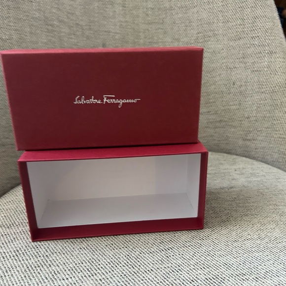 Salvatore Ferragamo empty gift box ❤️ - Picture 7 of 7